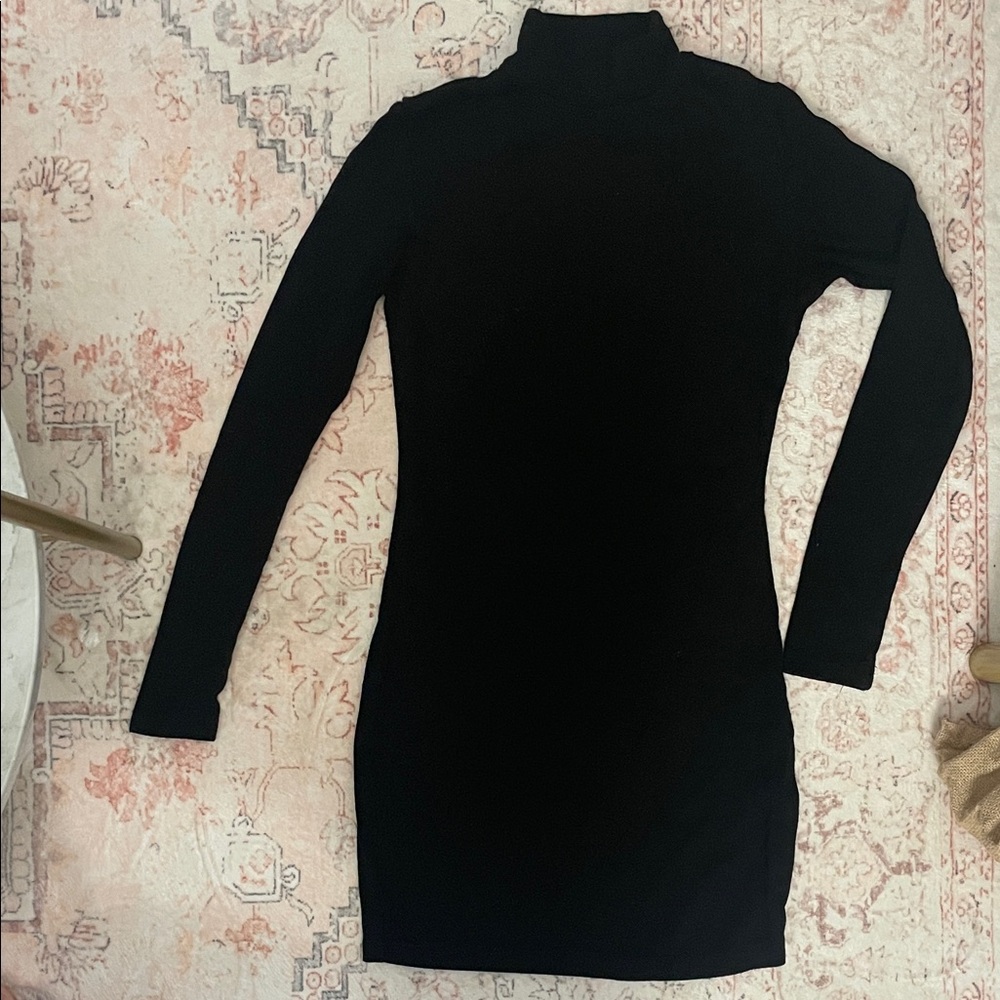 Chic Super Soft Black Long Sleeve Dress